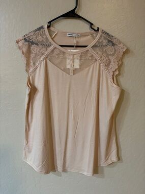 Ambrielle Cream Lace-Yoke Cap Sleeve Camisole